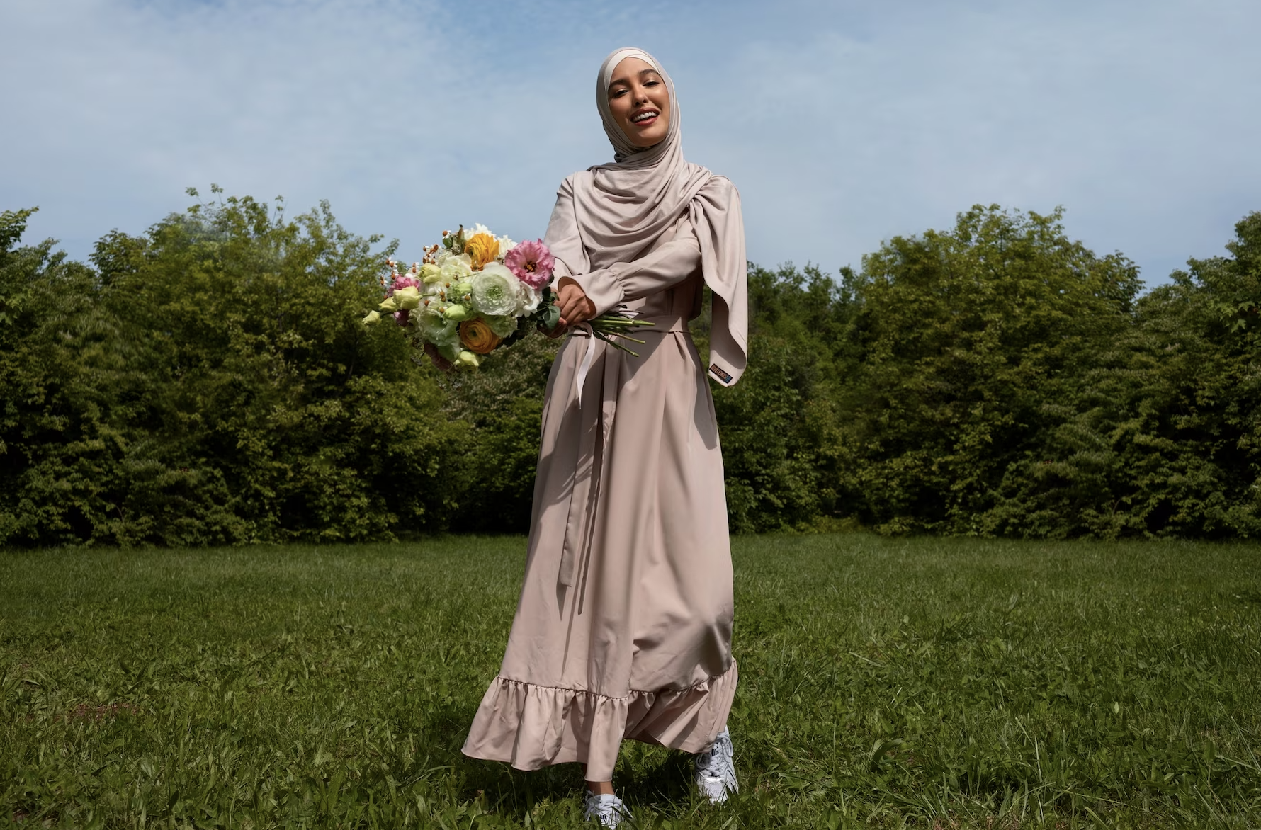 Inspirasi Dress dan Gaun Muslimah untuk Tampilan Formal yang Anggun
