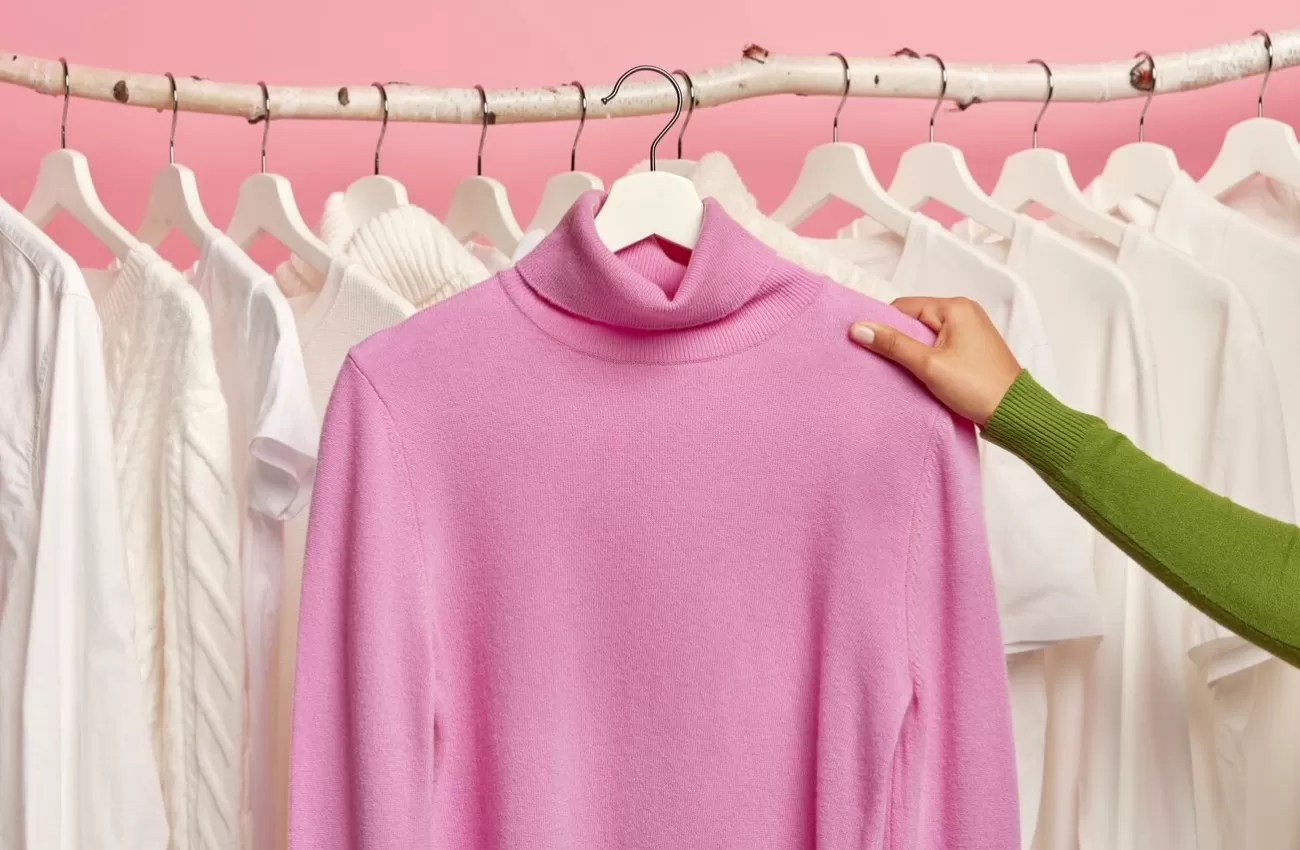 Tips Memilih Celana yang Cocok untuk Baju Pink
